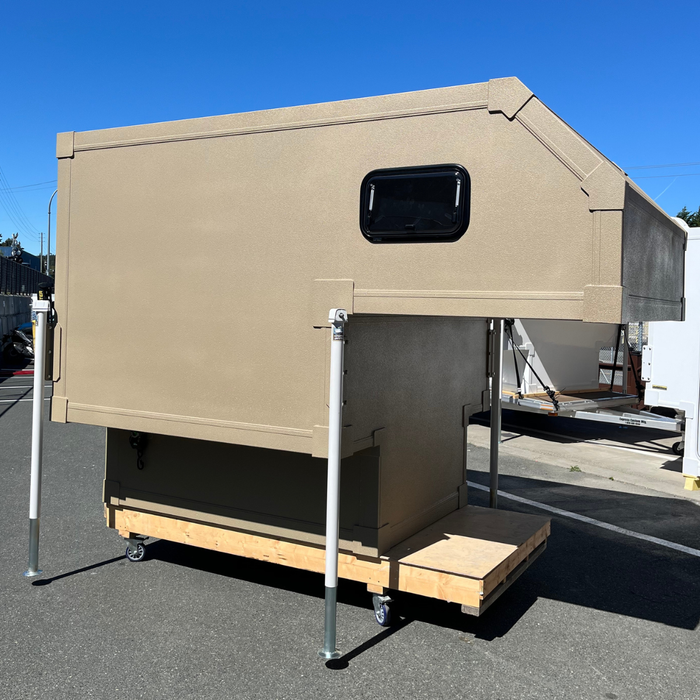 TOTAL COMPOSITES | WOLF 6.5' [Slide-in Camper Shell]