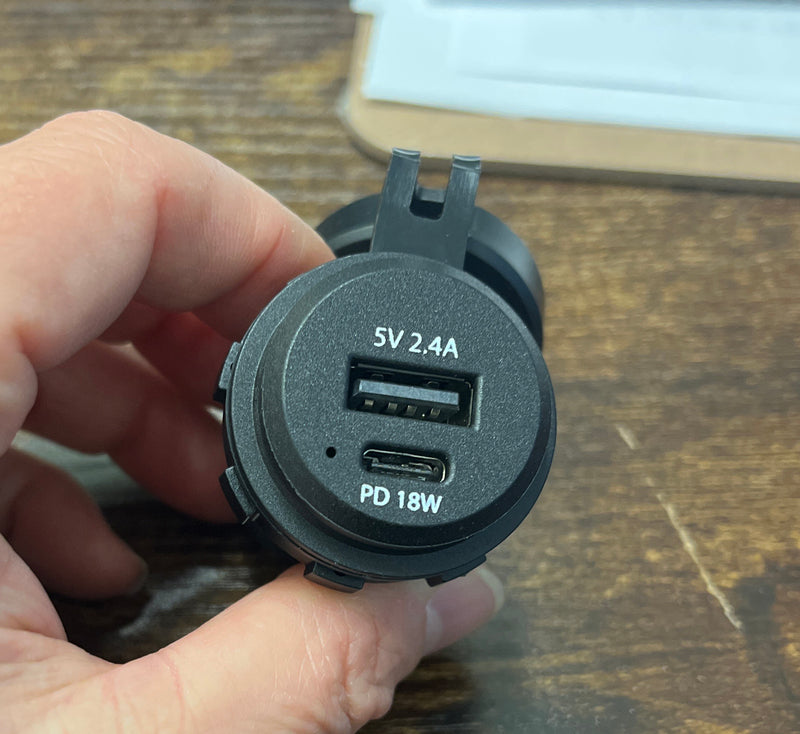 [EX-UP] Chargeur de prise USB 1A + Type C - 18w Qualité marine