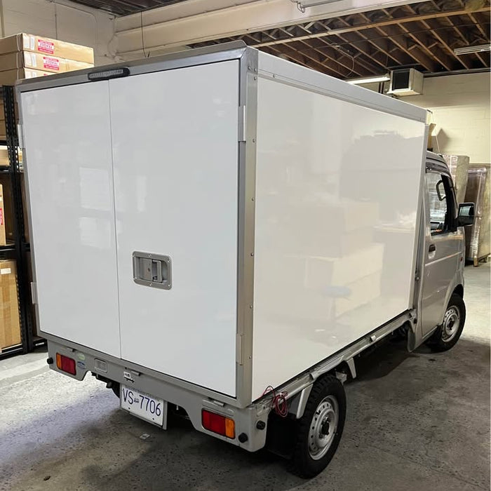 Ultra-Light Insulated Composite Cargo Box for Kei Trucks