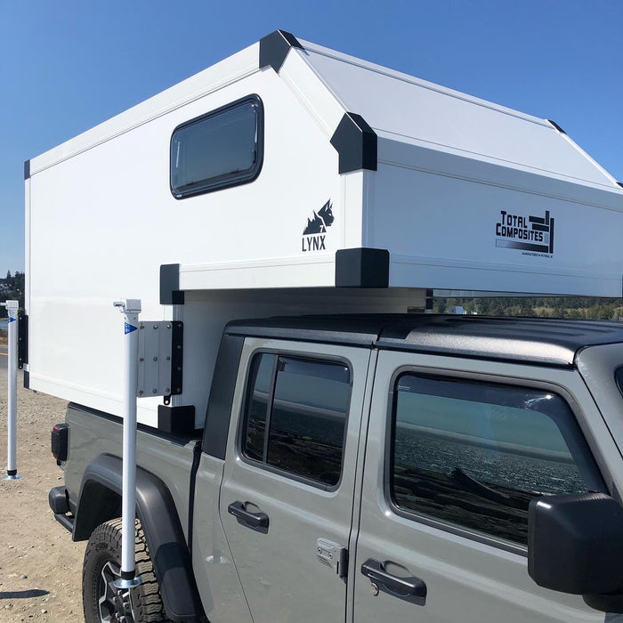 Total Composites - Lynx 7' Slide in Truck Camper Shell (Toyota Tacoma / Jeep Gladiator)